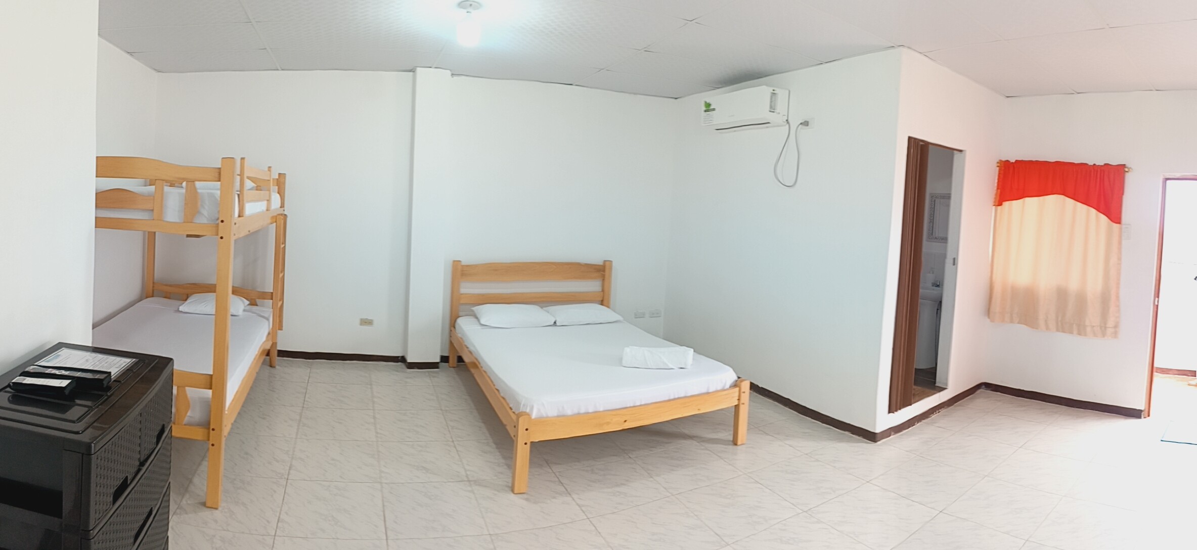 Habitación #1 (Primer piso alto)